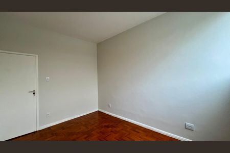 Apartamento para alugar com 155m², 3 quartos e 1 vaga Apartamento para alugar com 155m², 3 quartos e 1 vagaquarto