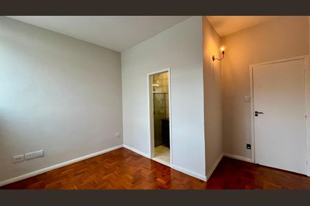 Apartamento para alugar com 155m², 3 quartos e 1 vaga Apartamento para alugar com 155m², 3 quartos e 1 vagaquarto