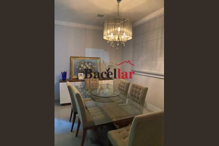 Casa à venda com 285m², 3 quartos e 5 vagas