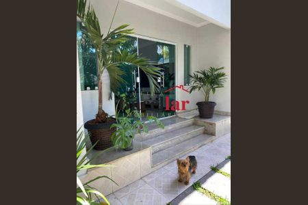 Casa à venda com 285m², 3 quartos e 5 vagas