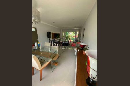 Casa à venda com 285m², 3 quartos e 5 vagas