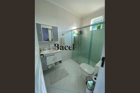 Casa à venda com 285m², 3 quartos e 5 vagas