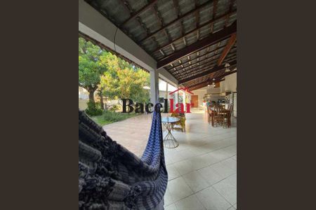 Casa à venda com 285m², 3 quartos e 5 vagas