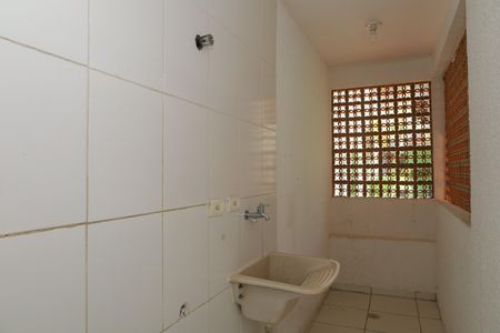 Casa de condomínio à venda com 130m², 3 quartos e 1 vagaÁrea de Serviço