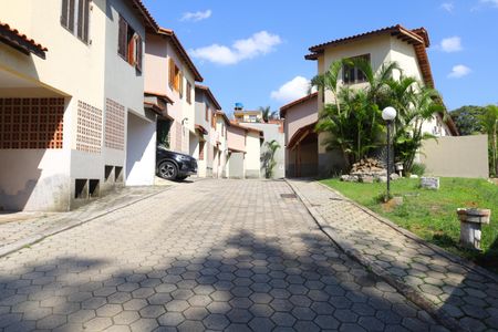 Casa de condomínio à venda com 130m², 3 quartos e 1 vagaÁrea comum