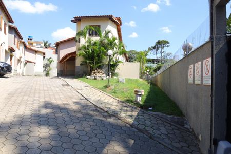 Casa de condomínio à venda com 130m², 3 quartos e 1 vagaÁrea comum