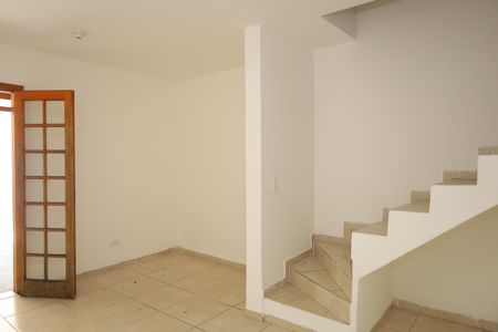 Casa de condomínio à venda com 130m², 3 quartos e 1 vagaSala