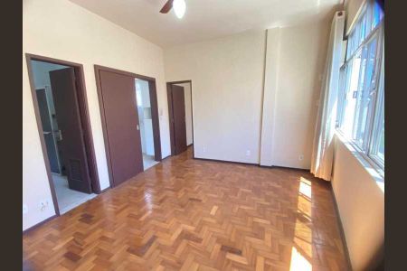 Apartamento à venda com 42m², 1 quarto e 1 vaga