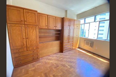 Apartamento à venda com 42m², 1 quarto e 1 vaga