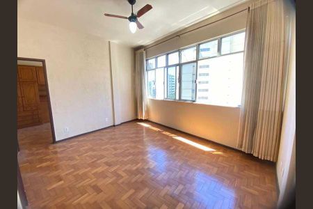 Apartamento à venda com 42m², 1 quarto e 1 vaga