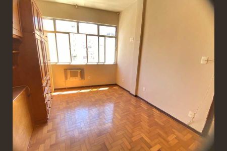 Apartamento à venda com 42m², 1 quarto e 1 vaga