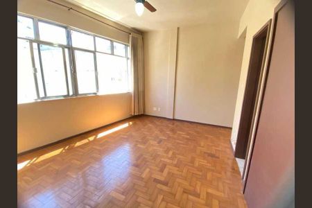 Apartamento à venda com 42m², 1 quarto e 1 vaga