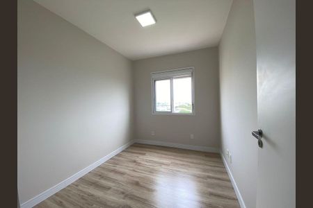 Quarto 1 de apartamento para alugar com 2 quartos, 49m² em Humaitá, Porto Alegre