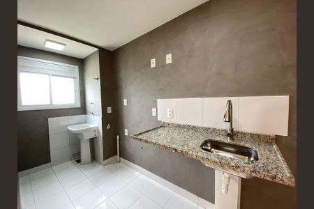 Cozinha  de apartamento para alugar com 2 quartos, 49m² em Humaitá, Porto Alegre