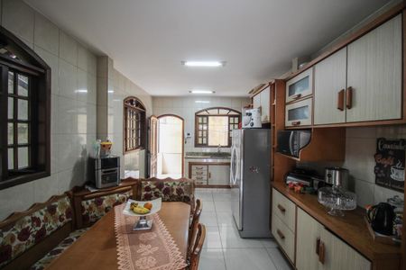 Casa para alugar com 105m², 2 quartos e 2 vagas Casa para alugar com 105m², 2 quartos e 2 vagasCozinha