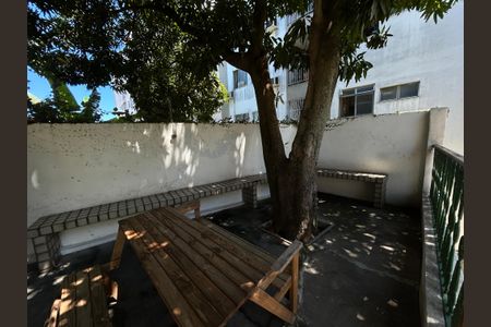 Apartamento para alugar com 72m², 2 quartos e 1 vagaÁrea comum