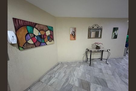 Apartamento para alugar com 72m², 2 quartos e 1 vagaHall de entrada