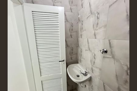 Apartamento para alugar com 72m², 2 quartos e 1 vagaBanheiro de serviço
