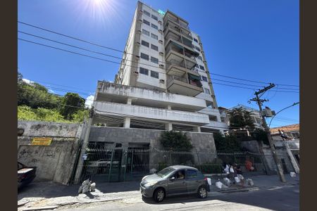 Apartamento para alugar com 72m², 2 quartos e 1 vagaFcahada