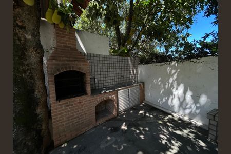 Apartamento para alugar com 72m², 2 quartos e 1 vagaÁrea comum - Churrasqueira