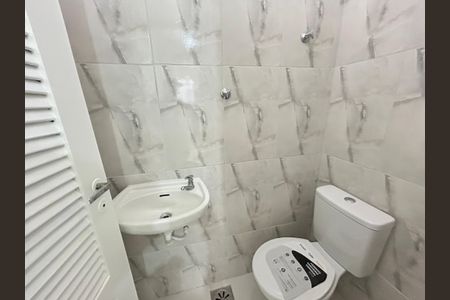 Apartamento para alugar com 72m², 2 quartos e 1 vagaBanheiro de serviço