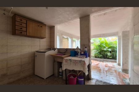 Casa à venda com 114m², 2 quartos e 1 vagaArea de serviço