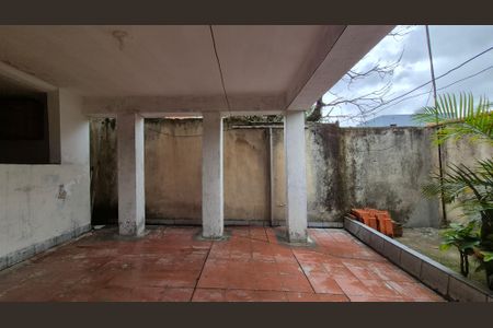 Casa à venda com 114m², 2 quartos e 1 vagaQuintal