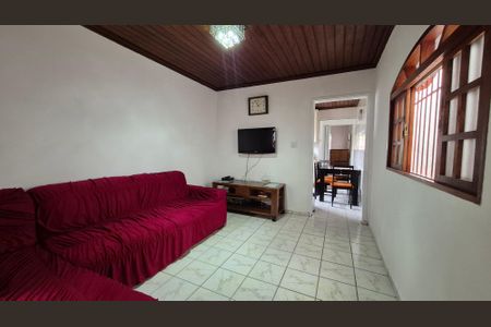 Casa à venda com 114m², 2 quartos e 1 vagaSala