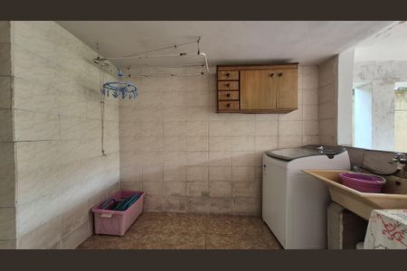 Casa à venda com 114m², 2 quartos e 1 vagaArea de serviço