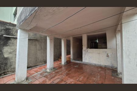 Casa à venda com 114m², 2 quartos e 1 vagaQuintal