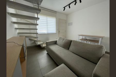 Sala de casa de condomínio para alugar com 2 quartos, 52m² em Chácara Ondas Verdes, Cotia