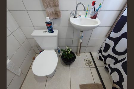 Apartamento à venda com 45m², 2 quartos e 1 vaga Apartamento à venda com 45m², 2 quartos e 1 vagaBanheiro
