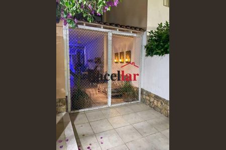 Casa de condomínio à venda com 150m², 3 quartos e 1 vaga