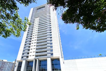 Apartamento à venda com 116m², 3 quartos e 2 vagasFachada