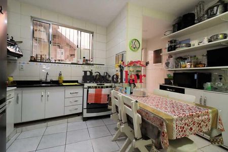 Casa à venda com 257m², 3 quartos e 1 vaga