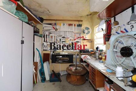 Casa à venda com 257m², 3 quartos e 1 vaga