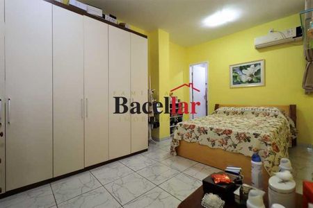 Casa à venda com 3 quartos, 257m² em Sampaio, Rio de Janeiro