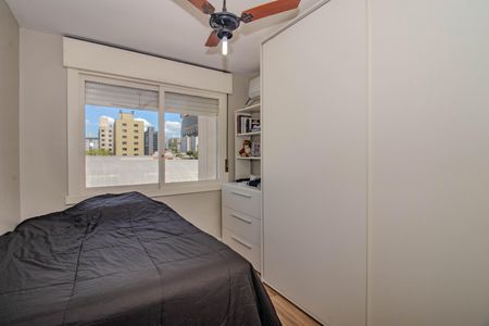 Quarto de apartamento à venda com 1 quarto, 41m² em Passo D’areia, Porto Alegre