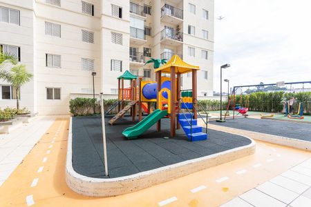Apartamento à venda com 47m², 2 quartos e 1 vaga Apartamento à venda com 47m², 2 quartos e 1 vagaÁrea comum - Playground