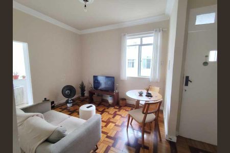 Apartamento à venda com 2 quartos, 46m² em Grajaú, Rio de Janeiro
