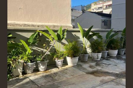 Apartamento à venda com 80m², 2 quartos e 1 vaga