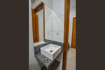 Banheiro de apartamento para alugar com 1 quarto, 15m² em Vila Sao Pedro, Santo André