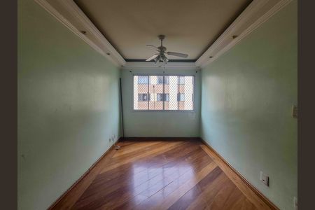 Sala de apartamento para alugar com 3 quartos, 67m² em Jardim Dabril, São Paulo