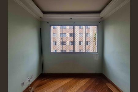Sala de apartamento para alugar com 3 quartos, 67m² em Jardim Dabril, São Paulo