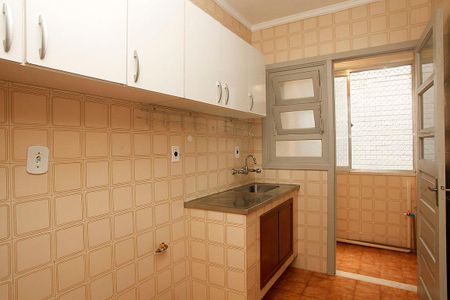 Apartamento à venda com 56m², 2 quartos e sem vagaCozinha + Área de Serviço