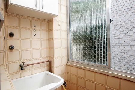 Apartamento à venda com 56m², 2 quartos e sem vagaCozinha + Área de Serviço