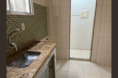 Apartamento à venda com 81m², 2 quartos e sem vaga