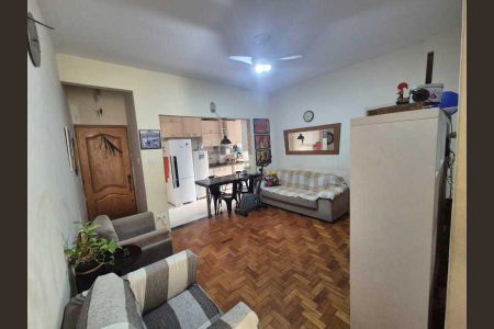 Apartamento à venda com 70m², 2 quartos e 1 vaga