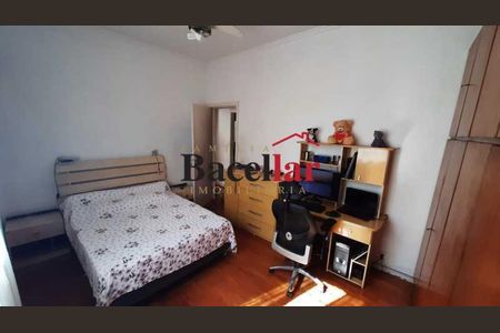 Casa à venda com 3 quartos, 216m² em Riachuelo, Rio de Janeiro