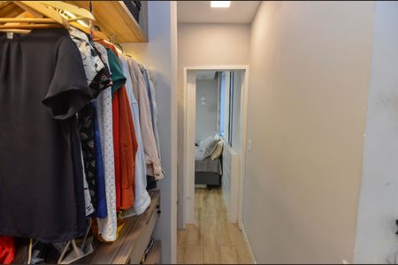Apartamento à venda com 127m², 2 quartos e 1 vaga Apartamento à venda com 127m², 2 quartos e 1 vagaCloset da Suíte